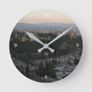 Granada,Spanien Visa fotomunda (medel) väggklocka