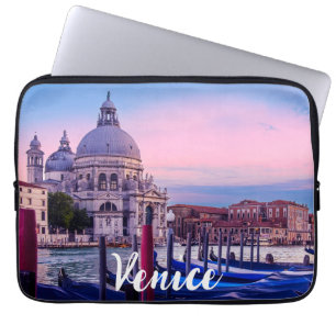 Grand Canal med gondolas och kyrkan i Venedig Laptop Fodral