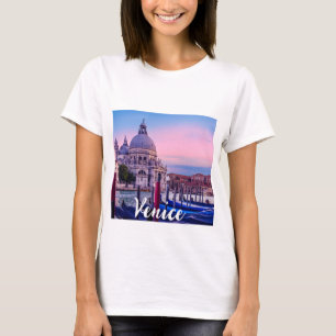 Grand Canal med gondolas och kyrkan i Venedig T Shirt