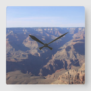 Grand Canyonväggen tar tid på Fyrkantig Klocka