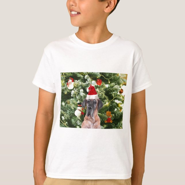 Grand Danois med julgranspresentlådor Tomtehatt T Shirt (Framsida)