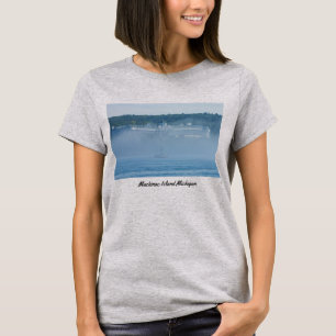 Grand Hotel genom Fog T-Shirt