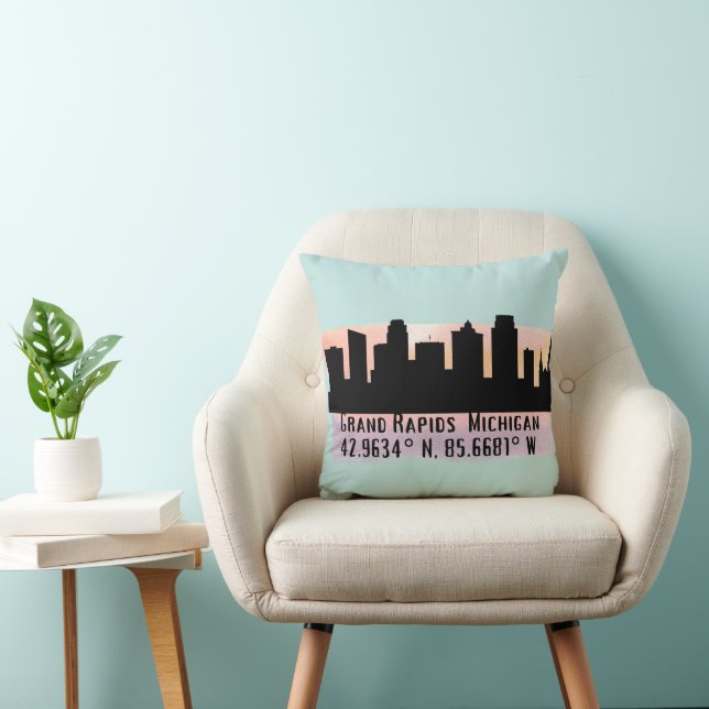 Grand Rapids MI City Skyline Kudde (Stol)