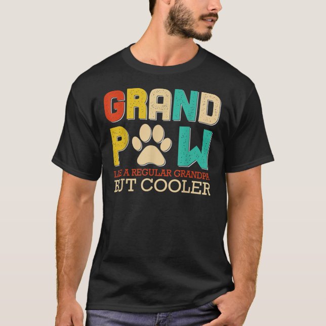 Grand Tass som en vanlig morfar men Cooler Funny  T Shirt (Framsida)