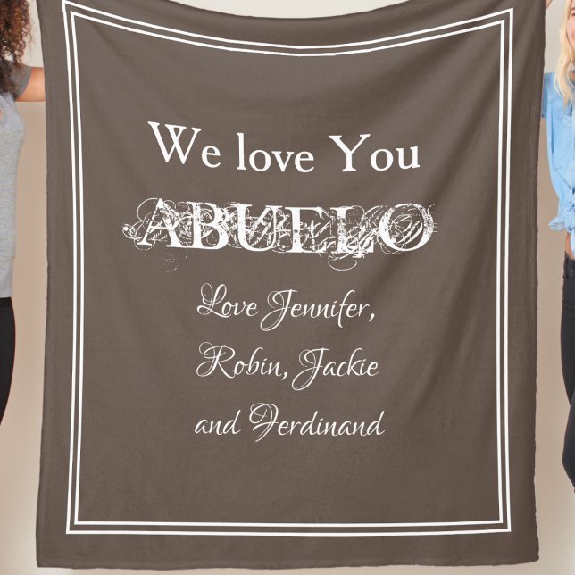 Grandfather Anpassningsbar Barnbarn Namn Kärlek Yo Fleecefilt ("We Love You ABUELO' - personalized light brown fleece blanket.)