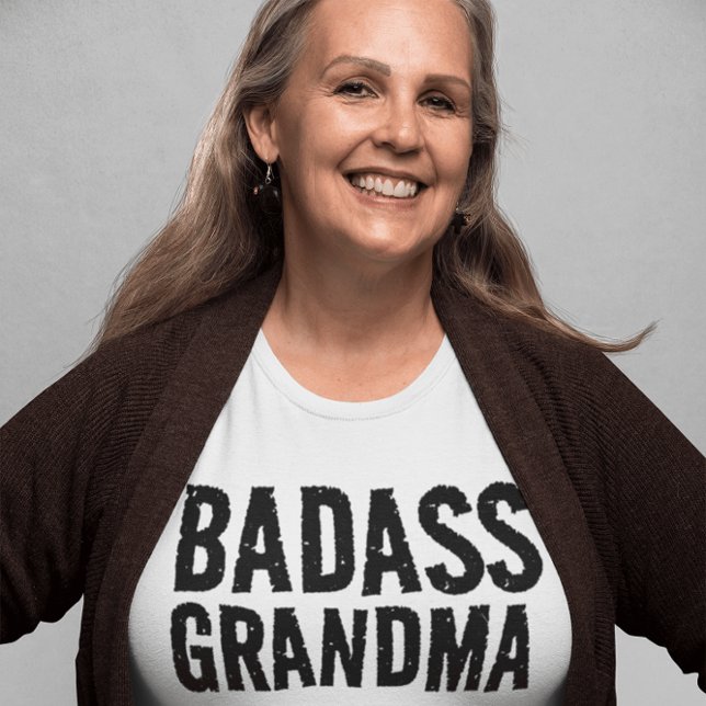 GRANDMA BADASS T-SHIRT (Skapare uppladdad)