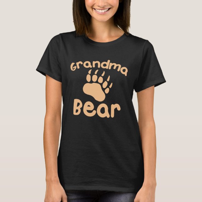 Grandma Bear T Shirt (Framsida)