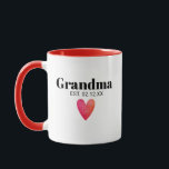 Grandma Birth Announcement Mugg<br><div class="desc">Mormor Est. 20XX. Den här söta designen är perfekten för att meddela din gravid till en helt ny mormor, mormor, gamma, nana, mormor etc. Underbar Mors dag-gåva till alla morföräldrar. Vare sig det är en pojke, det är en flicka, det är twillingar, det är tripplar, eller det är bara en...</div>