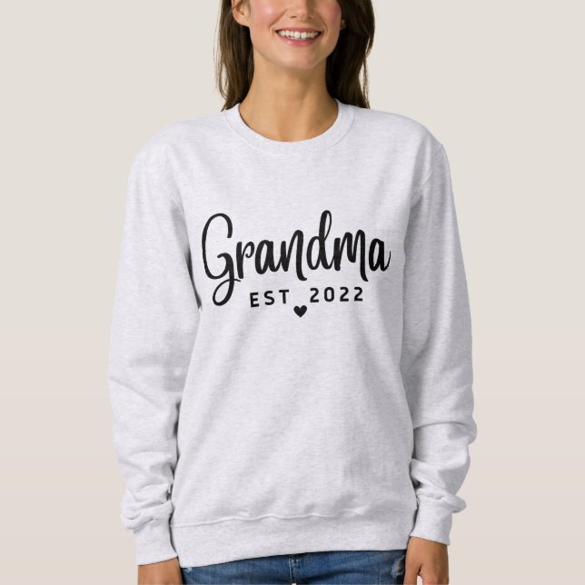 Grandma EST 2022 T Shirt (Framsida)