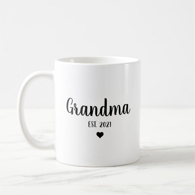 Grandma Est Gravid Announcement Baby Reveal Kaffemugg (Vänster)