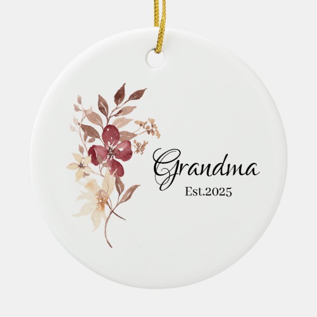 Grandma Est. Year – New Grandma Milestone Julgransprydnad Keramik (Framsidan)