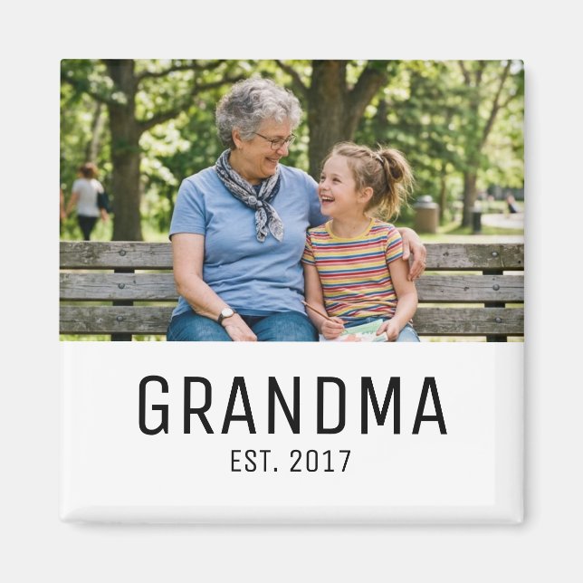 Grandma Established Photo Gift Magnet (Framsidan)
