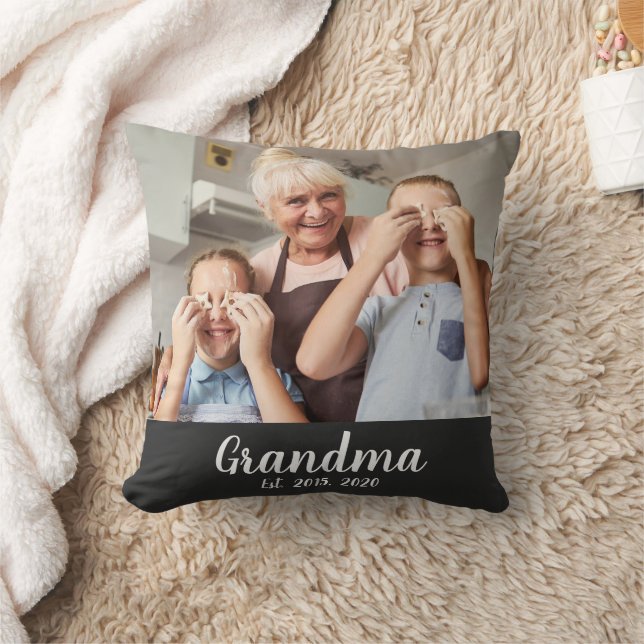 Grandma Established White Script Photo Kudde (Filt)
