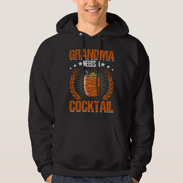 Grandma Needs A Cocktail Hoodie (Framsida)