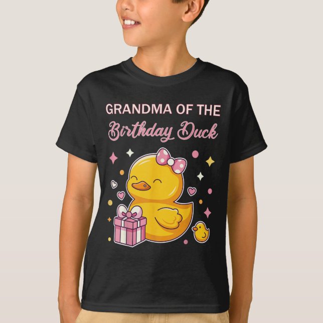Grandma Of The Birthday Duck Christmas Anime Party T Shirt (Framsida)