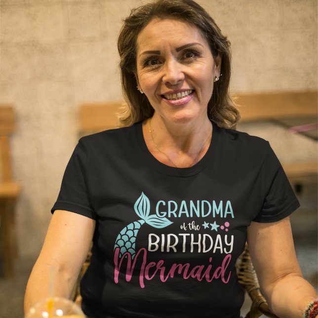 Grandma of the Birthday Mermaid – Mermaid Birthday T Shirt (Skapare uppladdad)
