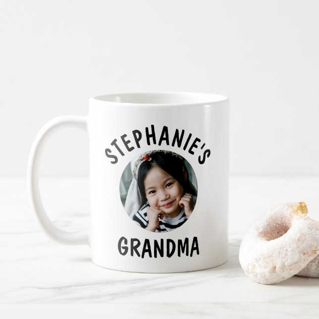 Grandma Trendig Personlig Granddotter Photo Kaffemugg (Med munk)