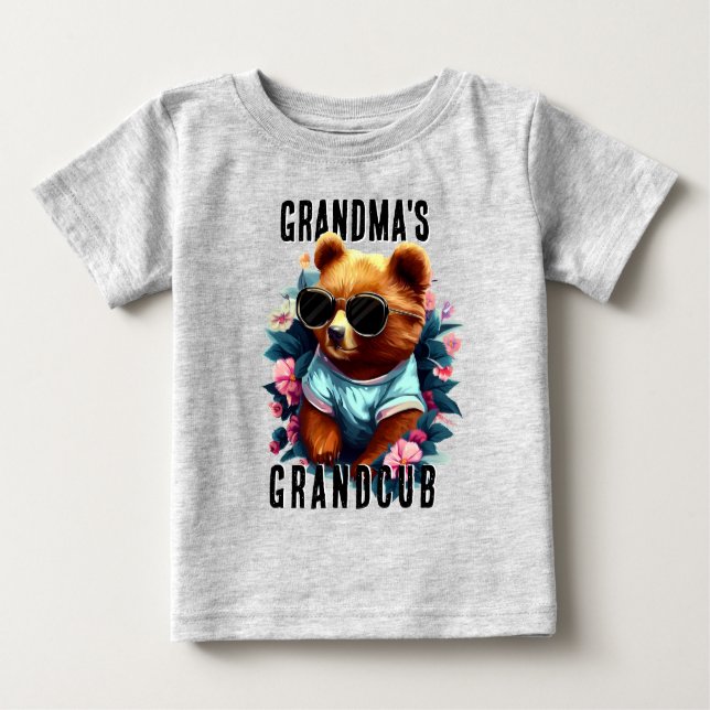 Grandmas Grandcub T Shirt (Framsida)