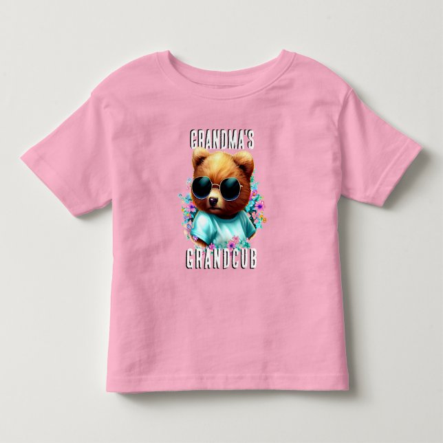 Grandmas Sassy Grandcub T Shirt (Framsida)