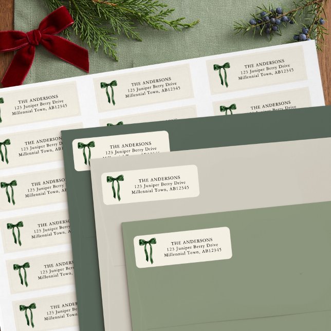 Grandmillennial Grön Bow Returadress Högtid Etikett (Green Bow Address Labels from the Grandmillenial Botanical Bow Christmas collection by Darling & May)