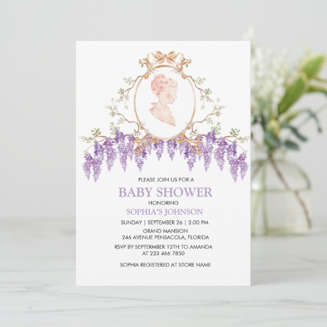 Grandmillennial Wisteria Baby Shower Invitation Inbjudningar (Stående Fram)
