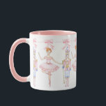 GrandMillennium Nutcracker Mugg GrandMillennium<br><div class="desc">Rosa vattenfärgsmusknackare mugg med rosa handtag. Perfektens gåva till älskare under årtusendet!</div>