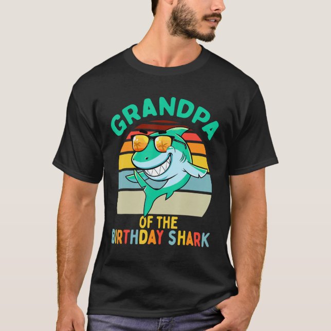 Grandpa Matching Family Shark Birthday T Shirt (Framsida)