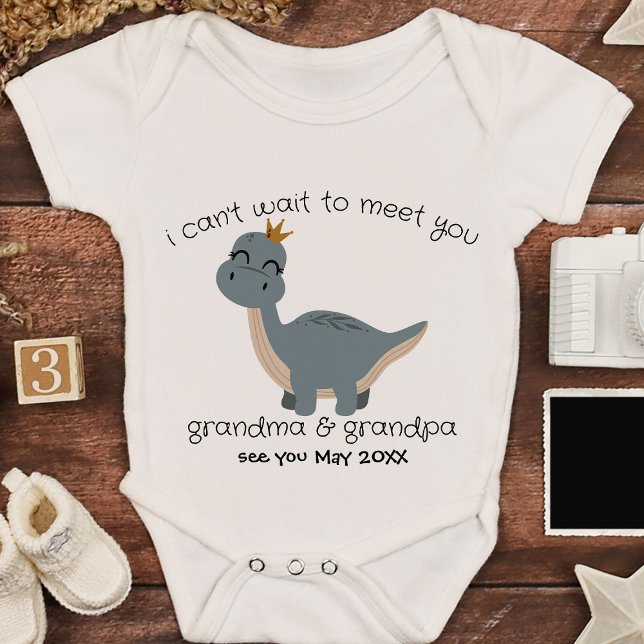 Grandparent Baby annnouncement Boho Dinosaur T Shirt (Skapare uppladdad)