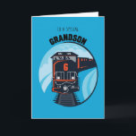 Grandson 6e Birthday Tåg på Blue Kort<br><div class="desc">Dieseln tåg är på väg runt benen att önska en speciell barnson en mycket speciell 6e-födelsedag! Tåg är svart,  rött och grått och färdas på blå bakgrund.</div>