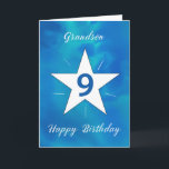 Grandson 9th Birthday Star Blue Grönt Watercolor Kort<br><div class="desc">Din barnson blir 9, och det här pulserande födelsedagskortet är perfekten för att markera tillfälle! Med en vacker bakgrund av blues och gröntar i vattenfärgen skryter den vita stjärnan i mitten på ett briljant sätt, omgiven av linjer som symboliserar hans ökande ljusstyrka och styrka. Ett perfekt sätt att påminna honom...</div>