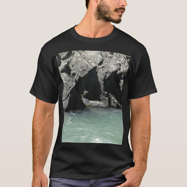 Granite Cliffs Blek Grönt River Unisex T-Shirt (Framsida)