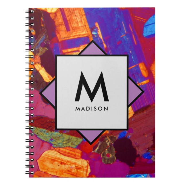 Granite Thin Section med Namn och Monogram on Anteckningsbok (Framsidan)