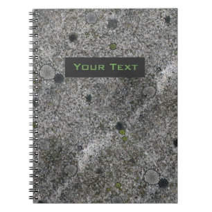 Granitstengrå färg med textetiketten anteckningsbok med spiral