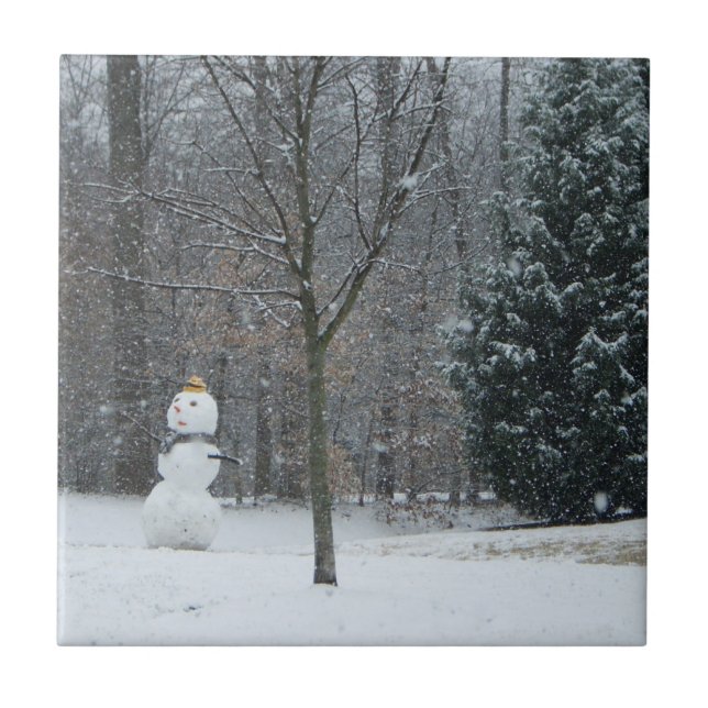 Grannens vinterscen i Snö i Snögubbe Kakelplatta (Framsidan)