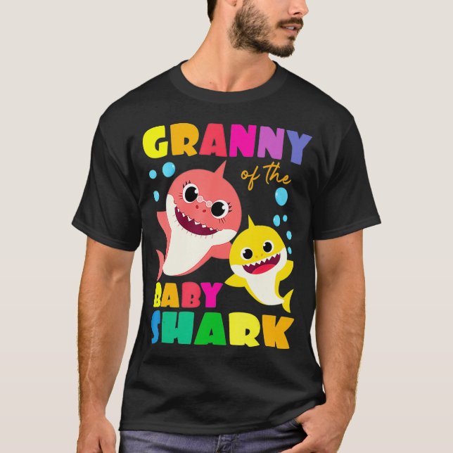 Granny Of The Baby Shark Birthday Granny Shark _1  T Shirt (Framsida)