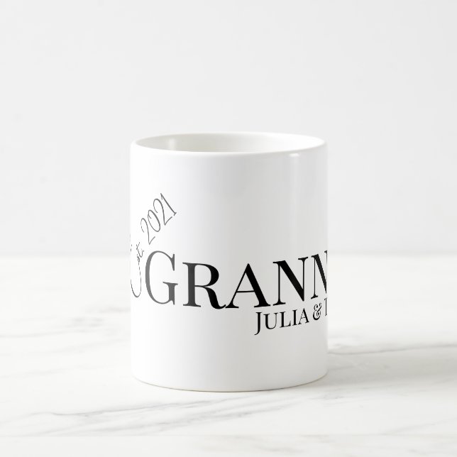 Granny or Grammy Established Custom Year Modern  Kaffemugg (Center)