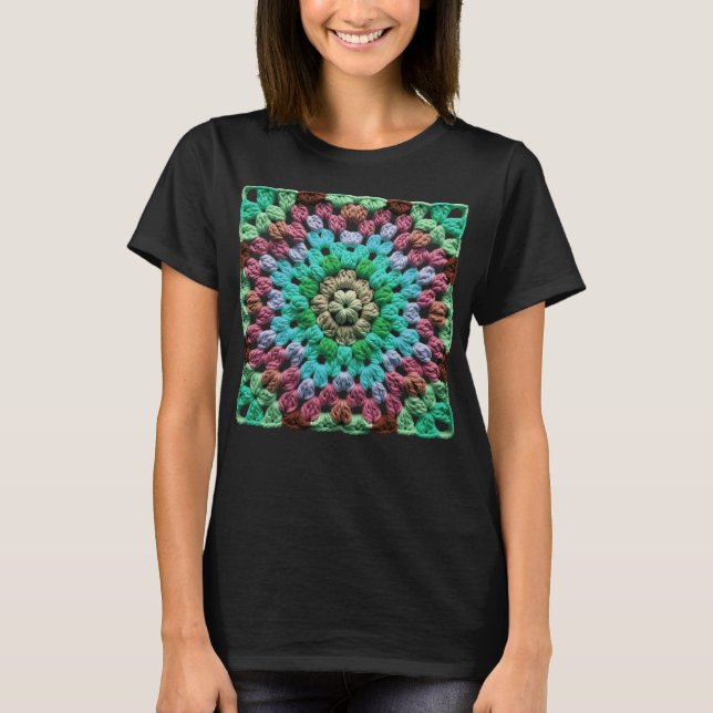  Granny Square Virkmönster Sjuttioåtal Retro Bei T Shirt (Framsida)