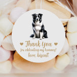 Gräns Collie Hund Wedding Favor Stickers Runt Klistermärke<br><div class="desc">Fira din speciella dag med den här söta anpassningsbarna hund bröllopsklistermärken. Många raser finns i min butik. Anpassa med husets namn.</div>