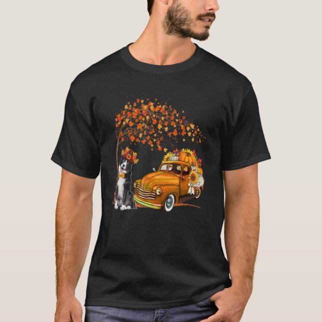 Gräns Collie Wearing Hat Fall Träd Pickupare Lastb T Shirt (Framsida)