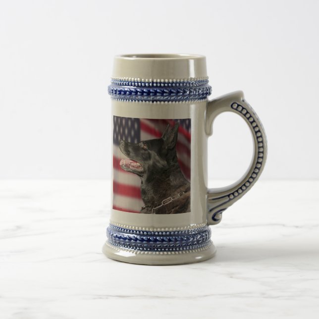Gräns Patrol K9 Baros med amerikansk Flagga Stein Sejdel (Höger)