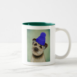 Gräns Terrier med Blue Bobble Hat Två-Tonad Mugg