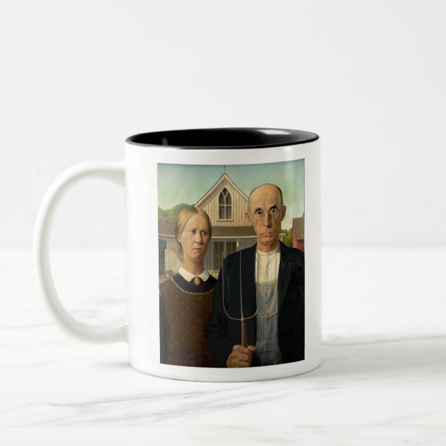 Grant Wood American Gothic Två-Tonad Mugg (Vänster)