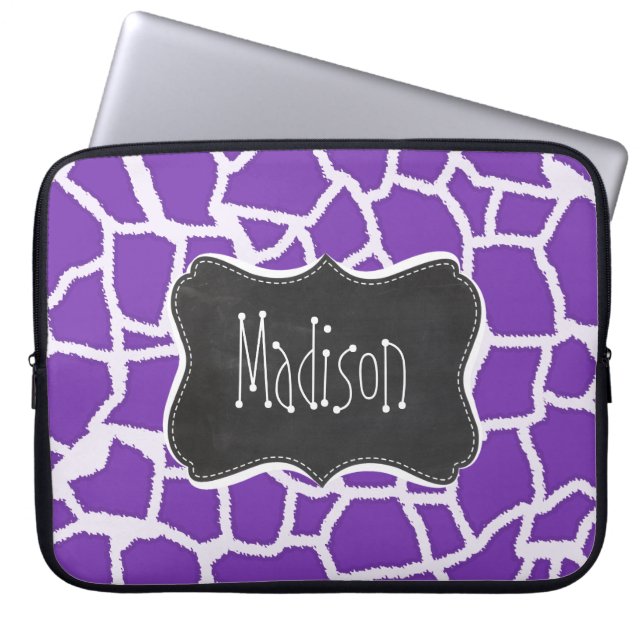 Grape Lila Giraffe Animal Print; chalkboard-utseen Laptop Sleeve (Framsidan)