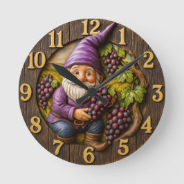 Grape-loving gnome harvest fantasy rund klocka