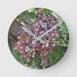 Grapevine Glory - Hyperrealistiska Vineyard Art fo Rund Klocka