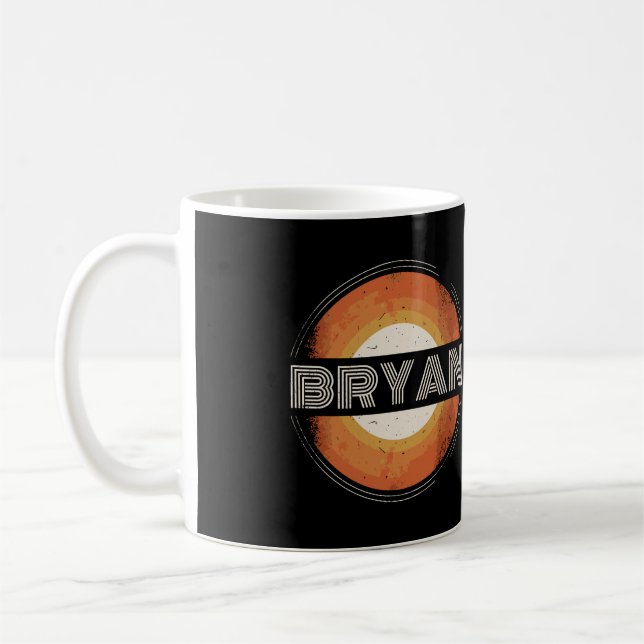 Graphic 365 First Namn Bryan Retro Personlig VI Kaffemugg (Vänster)