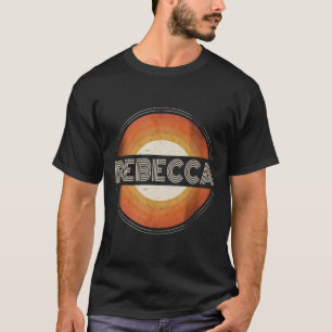 Graphic Tee First Namn Rebecca Retro Personlig