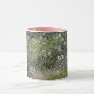 Gräs och fjärilar av Vincent van Gogh Mugg