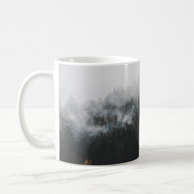 GRÄS TRÄD SOM KÖRS AV HUNDAR KAFFEMUGG (Vänster)