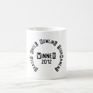 Gräs- vinnare för rund kullebowlingturnering mug magisk mugg